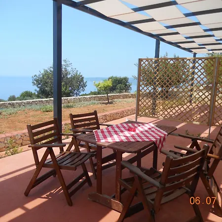Regina Simotata Sissia Apartament Lourdata (Kefalonia)