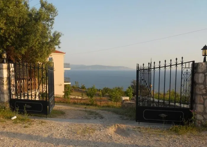 Regina Simotata Sissia *