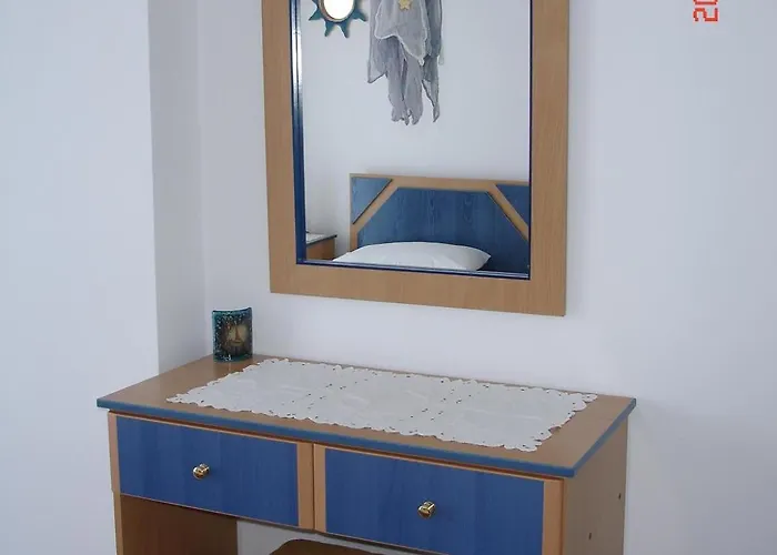 Regina Simotata Sissia Λουρδάτα