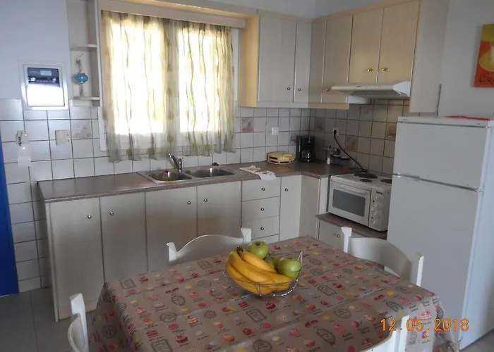 Regina Simotata Sissia * Λουρδάτα